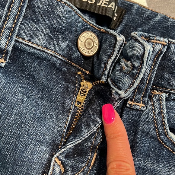 Express Shorts - Denim Blue - Picture 4 of 5